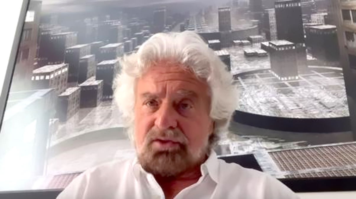Grillo, ormai solo garante di se stesso, ha dato il via al processo di disgregazione del Movimento da lui fondato
