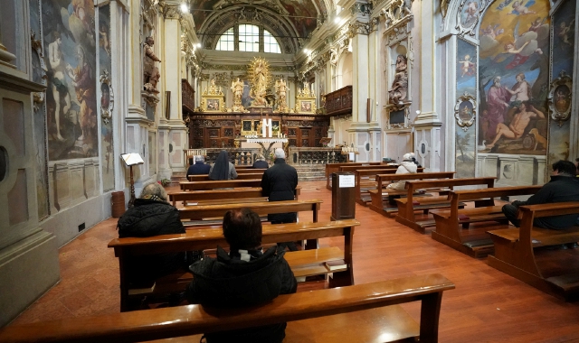 Crisi vocazioni, sempre meno preti nella Chiesa. Largo ai preti sposati