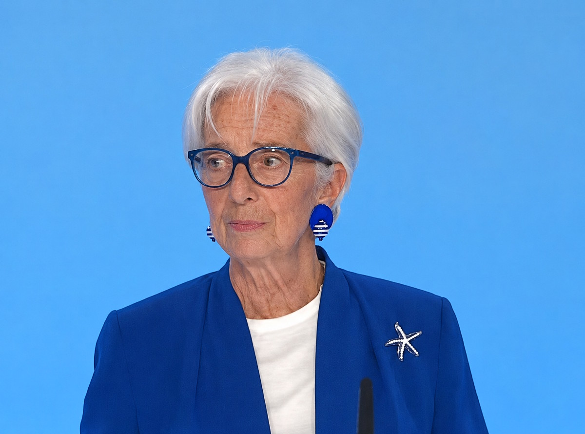 BCE, inversione di rotta: da giugno 2026 i tassi tornano a salire per effetto della guerra in Medio Oriente