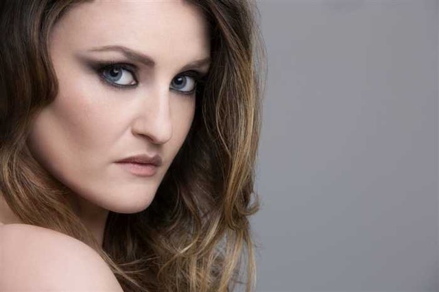 20/6 Irene Fornaciari fa emozionare il weekend della musica di The Beach Sicily
