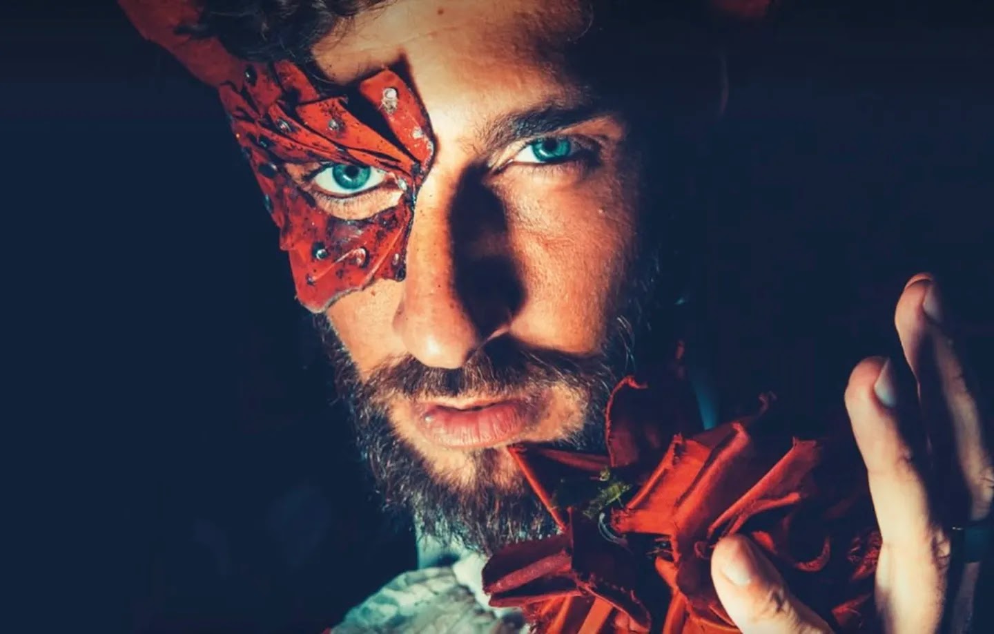 Circo Nero Italia fa ballare Firenze