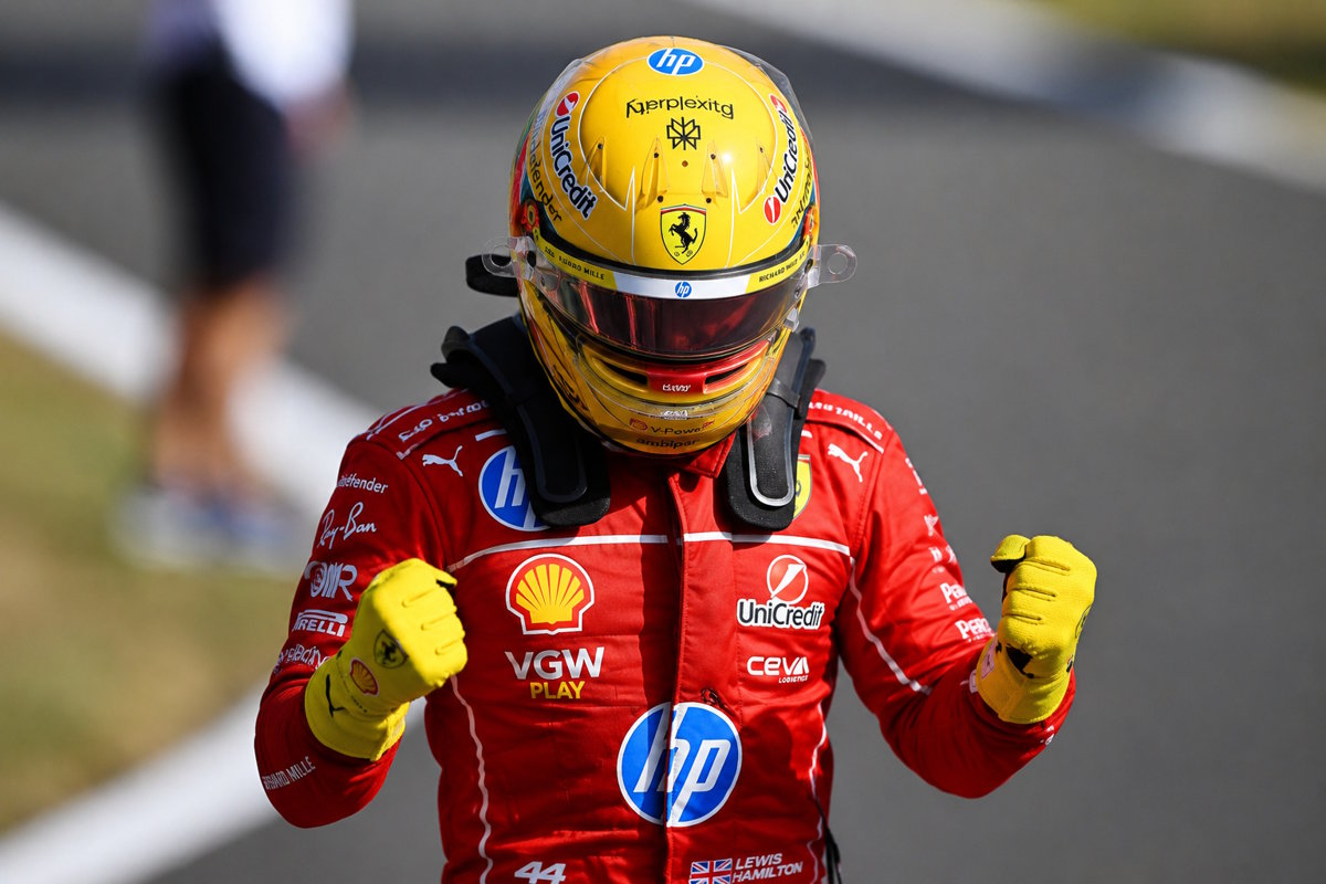 Hamilton fa impazzire Silverstone: pole nella Sprint Qualifying per soli 11 millesimi, Antonelli sfiora l'impresa